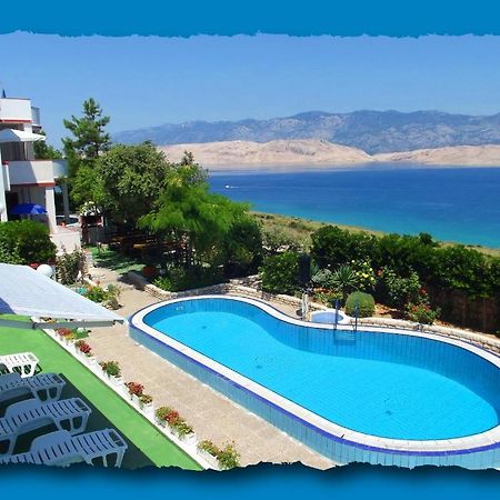 Family Apartments K&M Pag Town Buitenkant foto